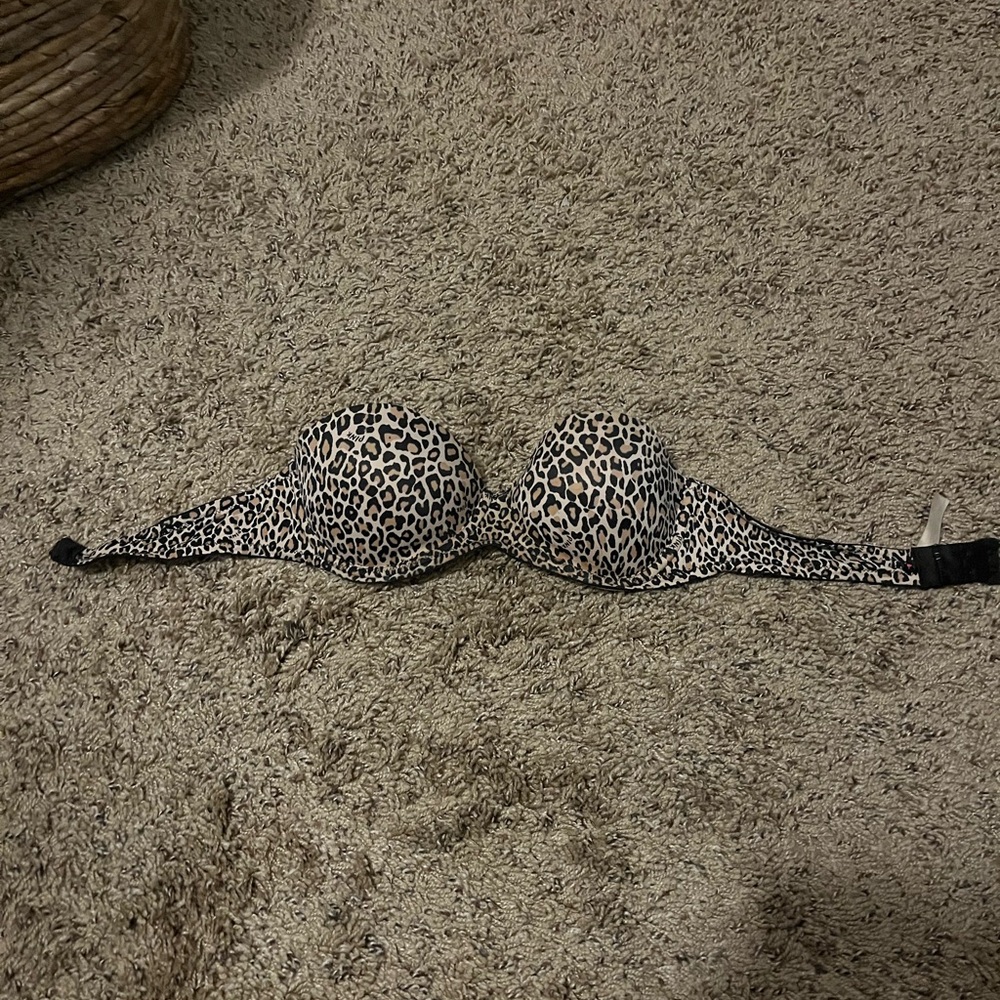 Victoria's Secret Black and Cream Leopard Bra